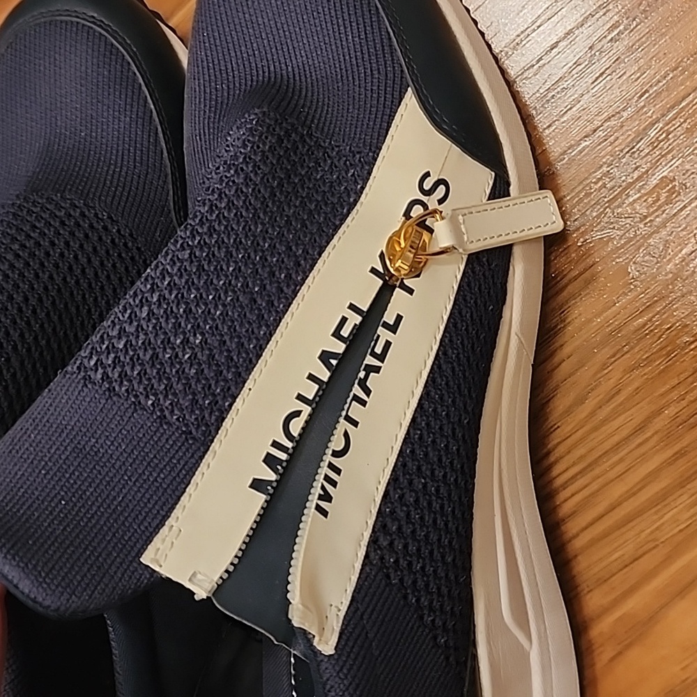 Michael Kors Willis Navy Side-zip Sneakers 8.5 - Picture 2 of 7